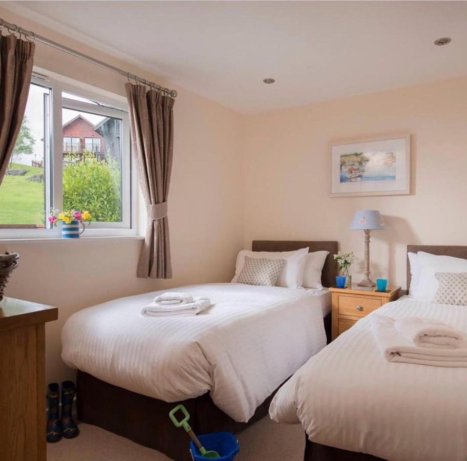 Skylark Sleeps 8 Private Hot Tub & Dogs Welcome Nr Padstow, Resort Pool Bar & Watersports St Columb Major Zewnętrze zdjęcie