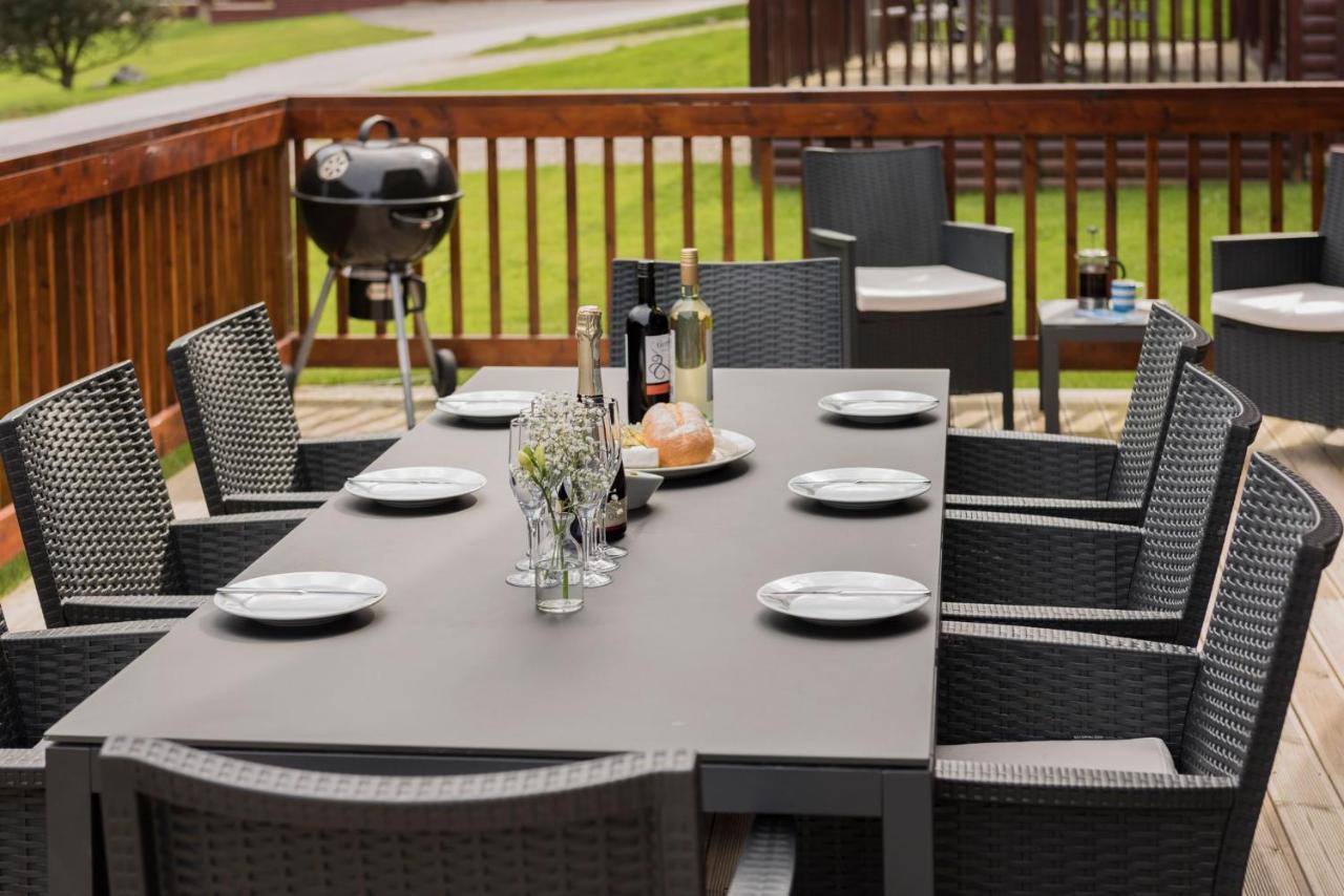 Skylark Sleeps 8 Private Hot Tub & Dogs Welcome Nr Padstow, Resort Pool Bar & Watersports St Columb Major Zewnętrze zdjęcie