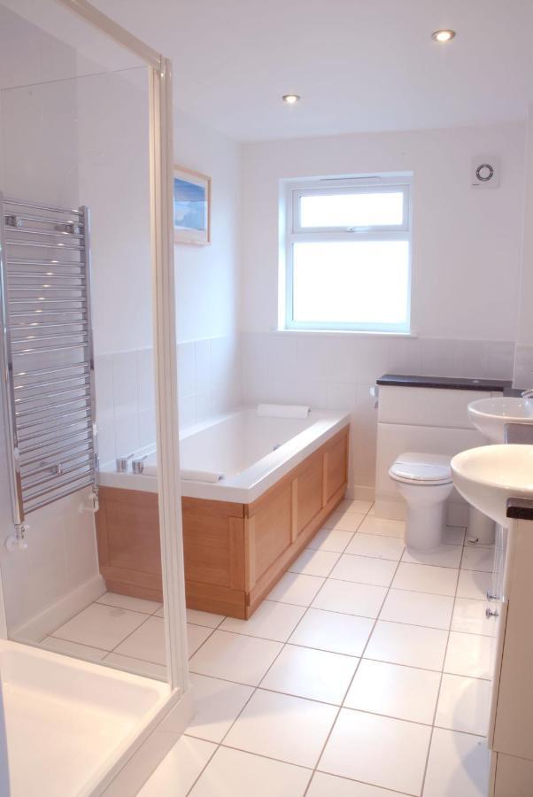 Skylark Sleeps 8 Private Hot Tub & Dogs Welcome Nr Padstow, Resort Pool Bar & Watersports St Columb Major Zewnętrze zdjęcie